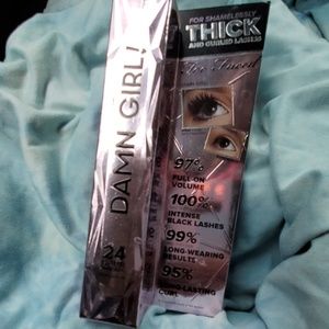 Mascara- Full size- "Damn Girl" by Too Faced